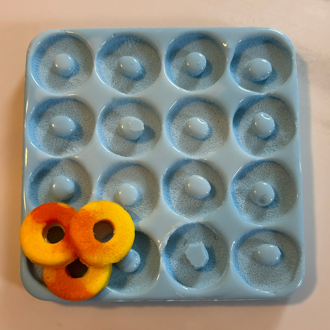 Silicone Mold - 12 Cavity Peachy Ring Mold